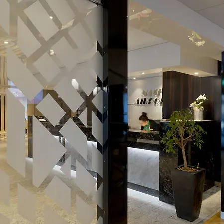 Nash Airport Hotel 4*