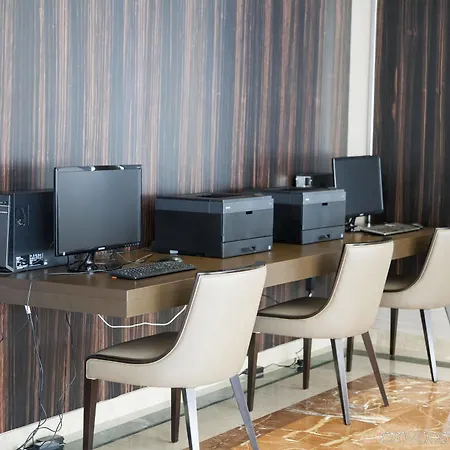 Nash Airport Hotel Meyrin