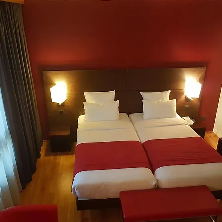Hotel Nash Airport