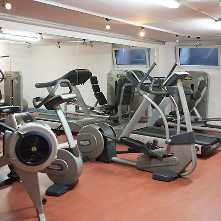 Nash Airport Hotel Meyrin