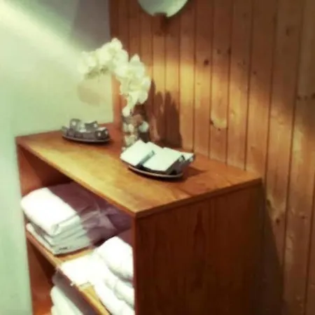 Nash Airport Hotel 4*