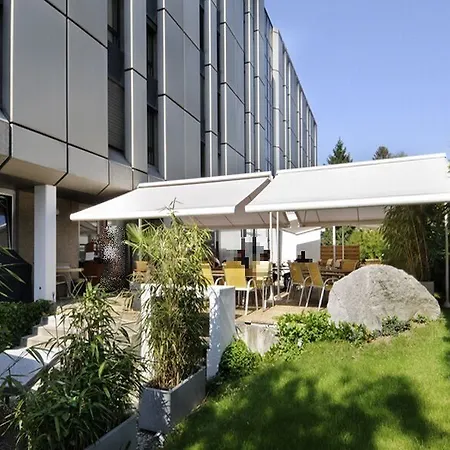 Nash Airport Meyrin